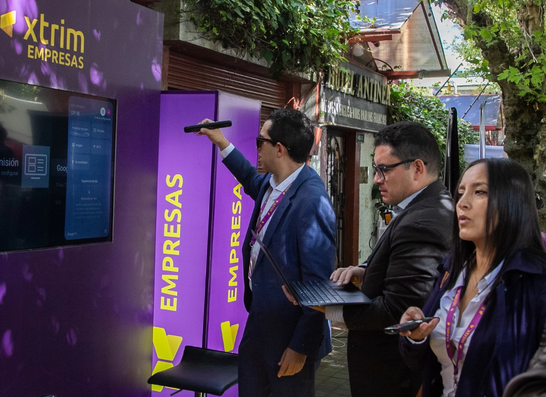 Equipo fortaleciendo capacidades de innovación organizacional